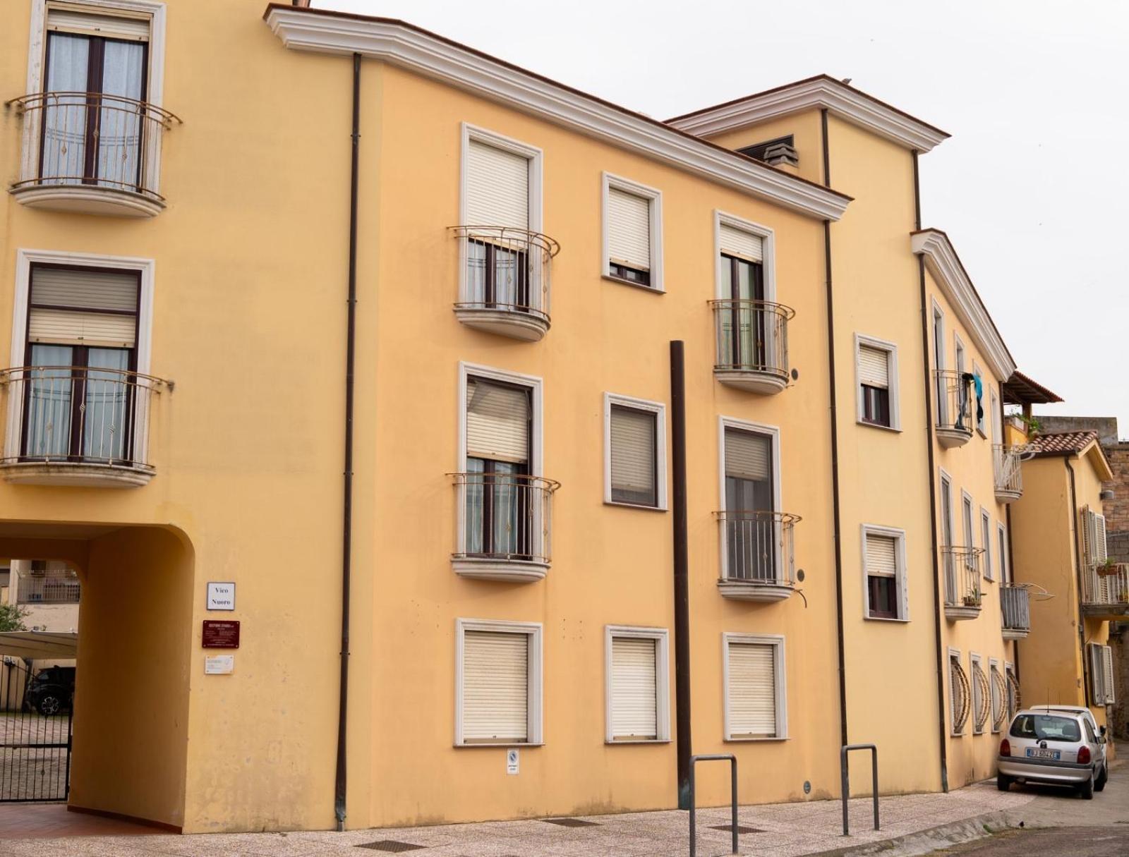 Appartamento In Centro Tortolì Exterior foto