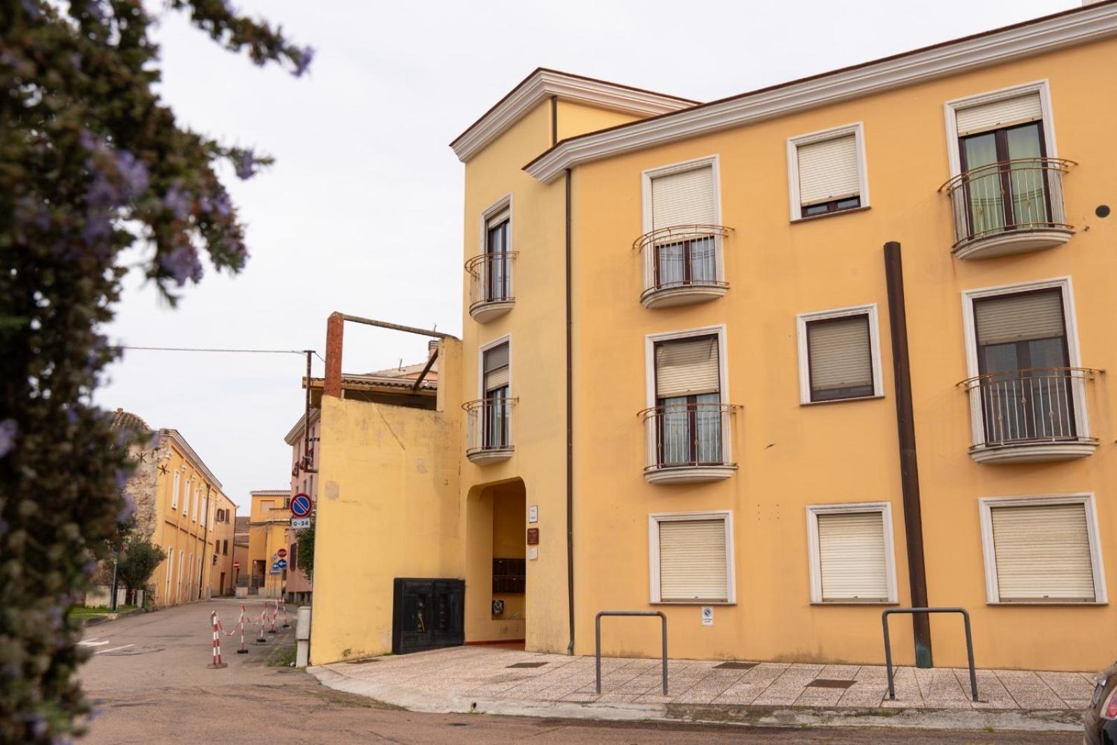 Appartamento In Centro Tortolì Exterior foto